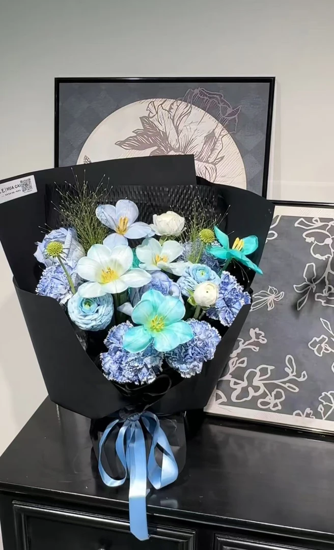 墨尔本午夜蓝郁金香高级感花束
