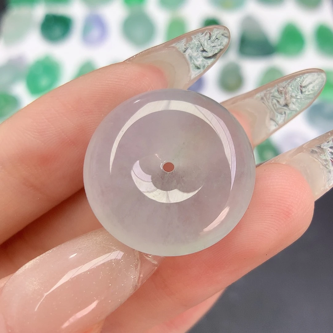 翡翠未镶嵌颈饰平安扣