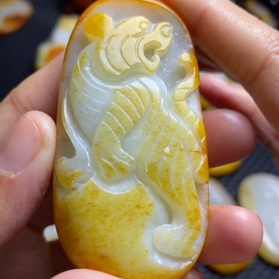 和田玉颈饰未镶嵌