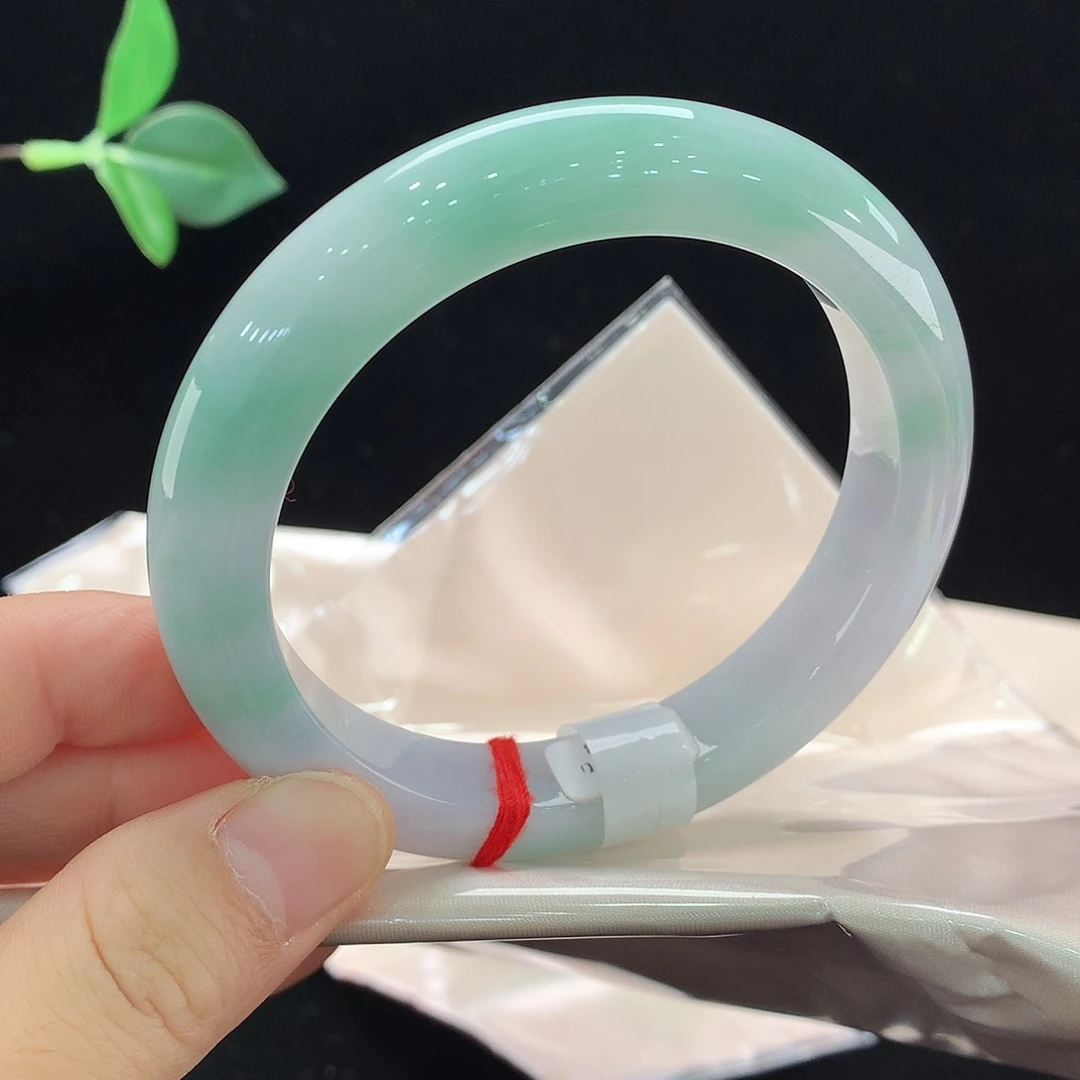 翡翠未镶嵌手镯1108