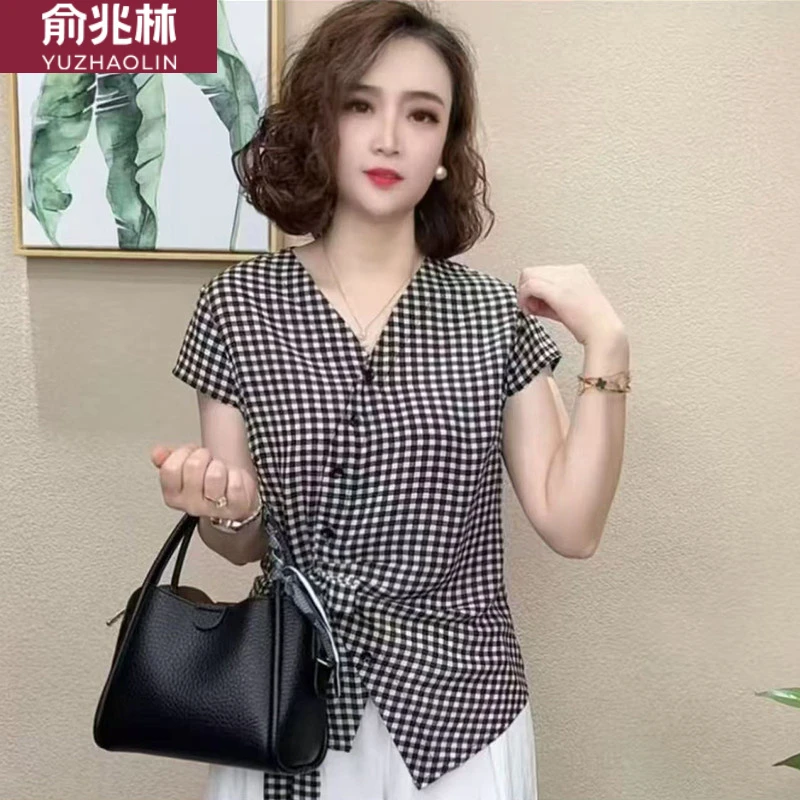 俞兆林2025夏季新款百搭显瘦V领显瘦衬衫女短袖气质显瘦小衫短袖