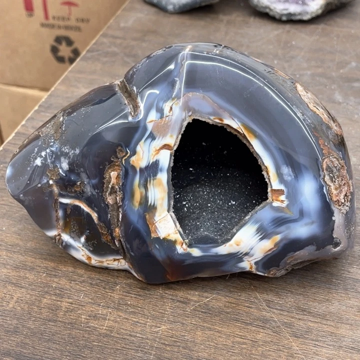 水晶摆件未镶嵌捡漏