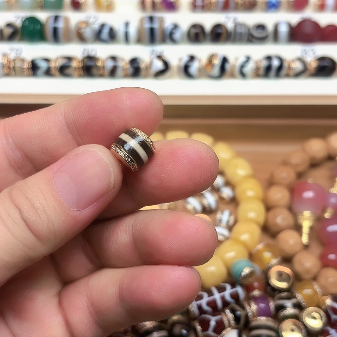 *****玛瑙/玉髓未镶嵌隔珠