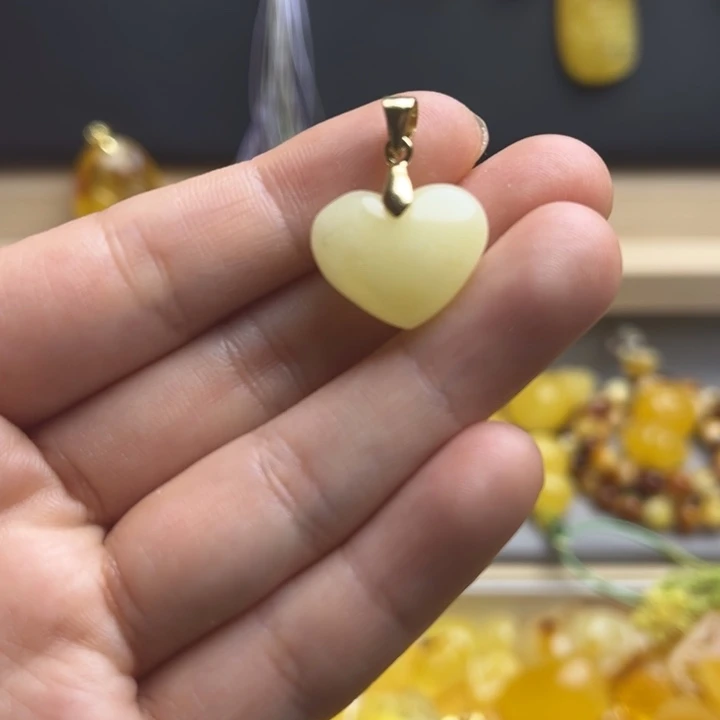蜜蜡颈饰未镶嵌蜜蜡吊坠