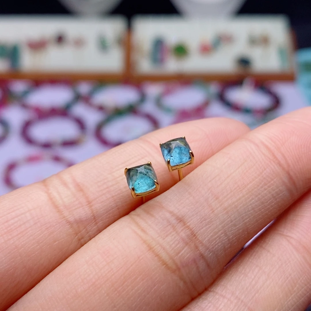 18K金镶嵌耳钉碧玺d