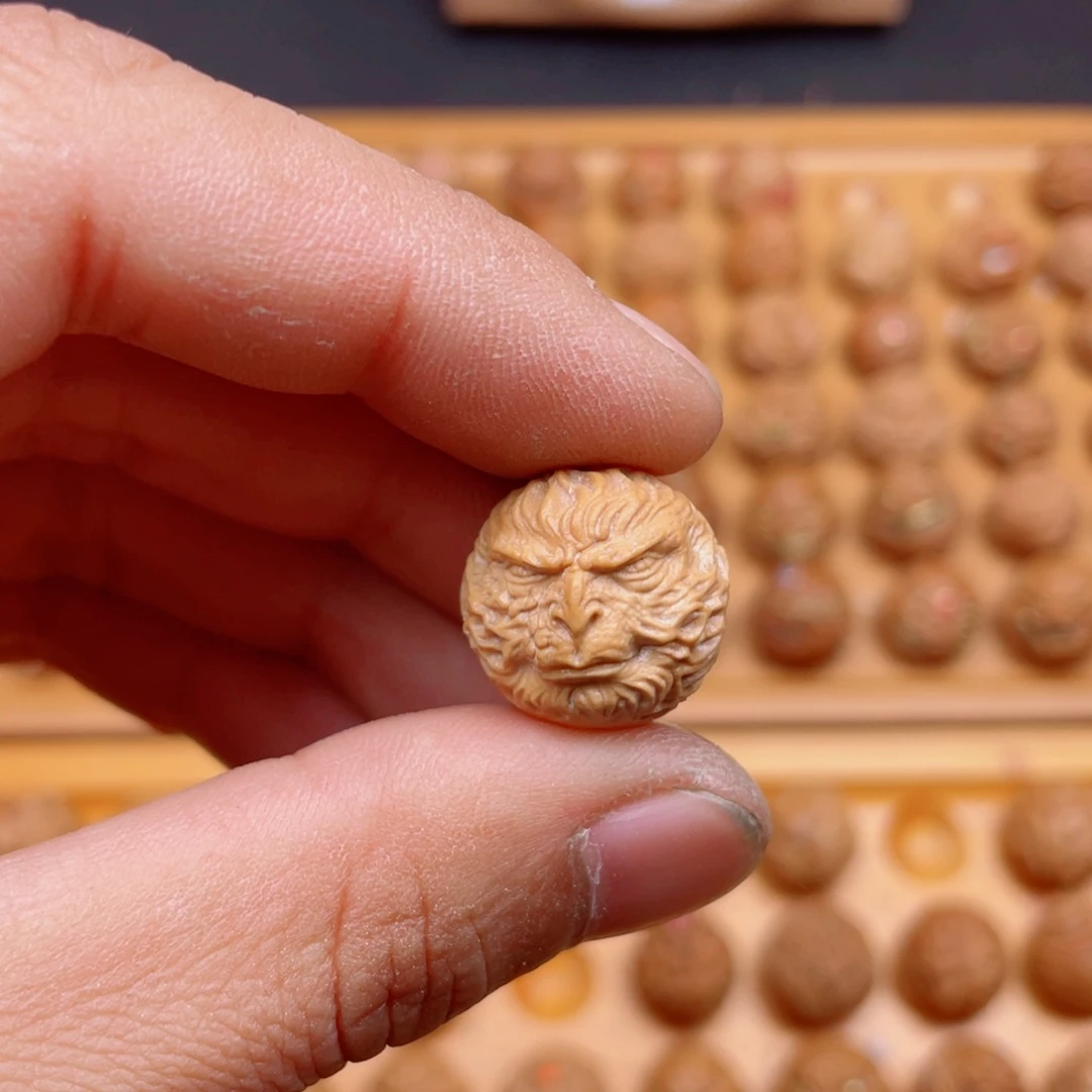 蜡***登猴头核桃吊坠猴头核桃齐天大圣