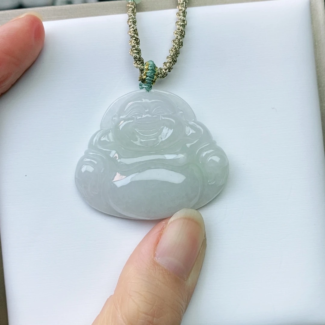 翡翠未镶嵌颈饰佛公