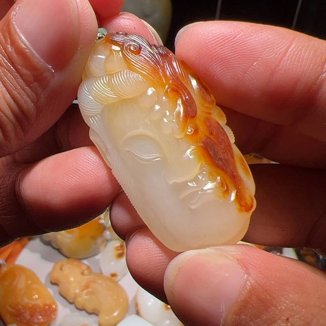 和田玉未镶嵌颈饰