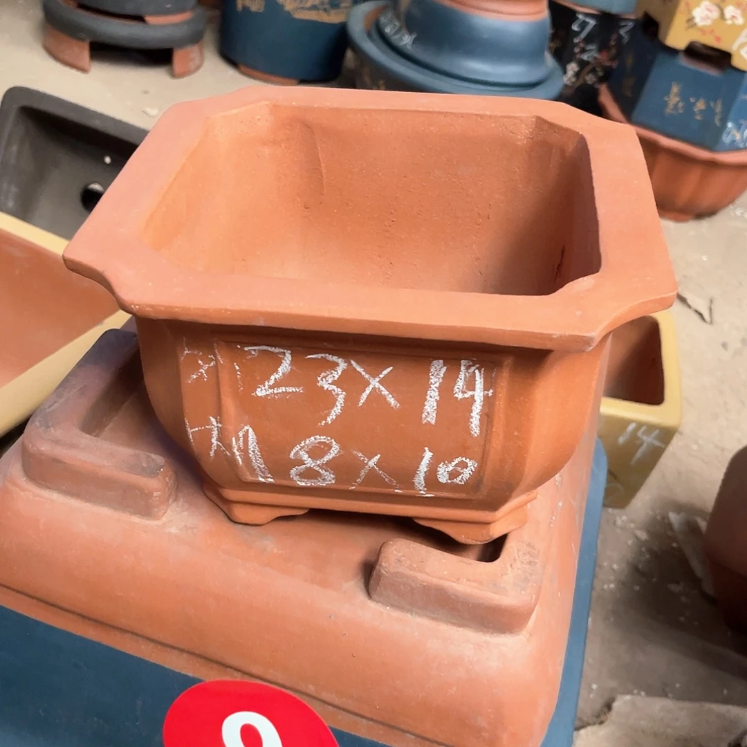 紫砂花盆切脚四方一个