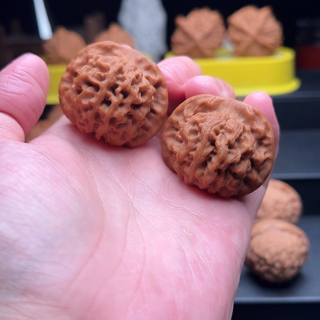 文玩核桃吊坠秦闷40