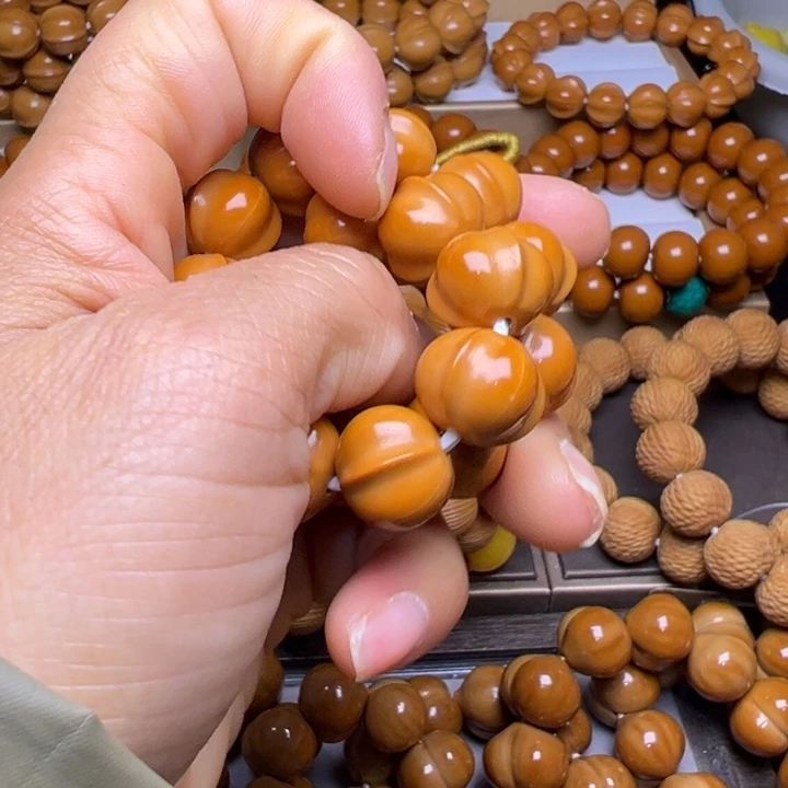 吊坠橄榄核聚宝盆