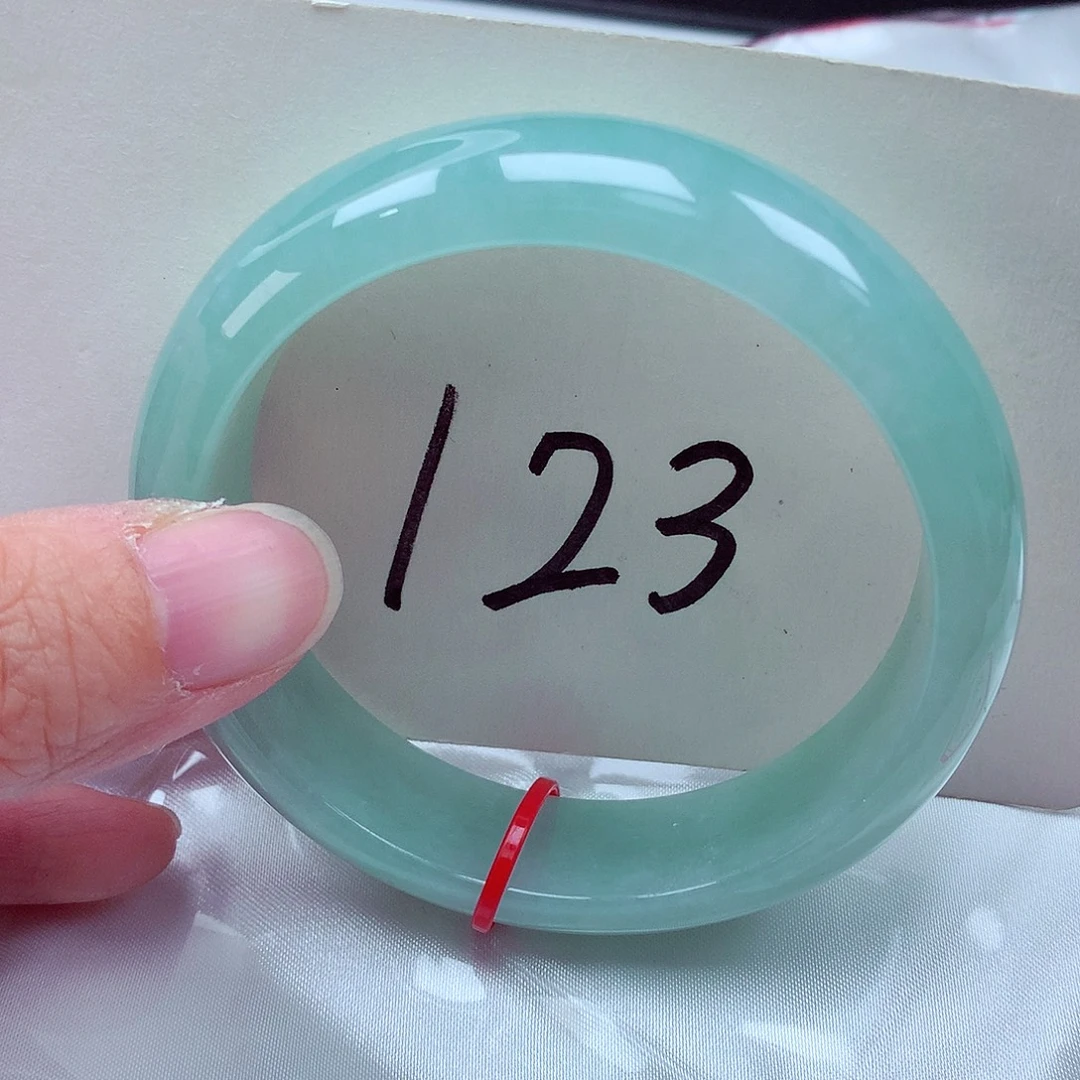 翡翠未镶嵌手镯翡翠