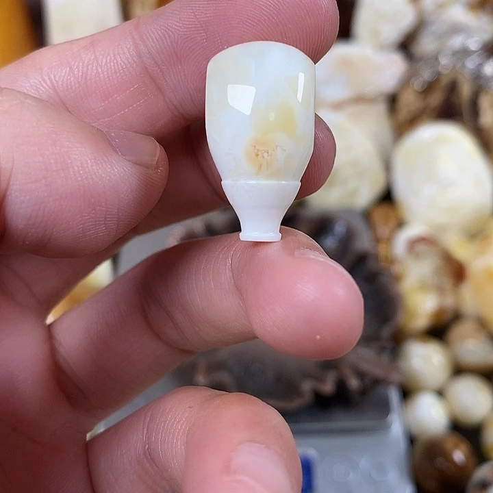 未镶嵌琥珀裸石我