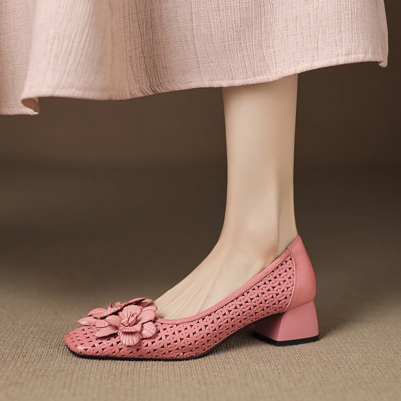 时尚粗跟夏季方头花朵镂空浅口单鞋跟鞋法式女鞋芭蕾风复古妈妈鞋