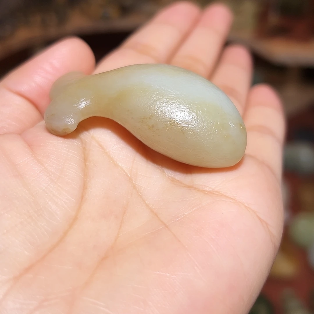 娟***和田玉未镶嵌颈饰