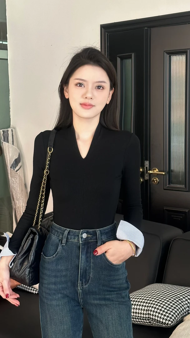 【大富】“私服”气质修身V领拼接条纹袖口上衣