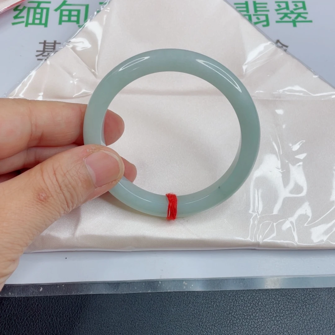 吹***泡翡翠未镶嵌手镯翡翠手镯