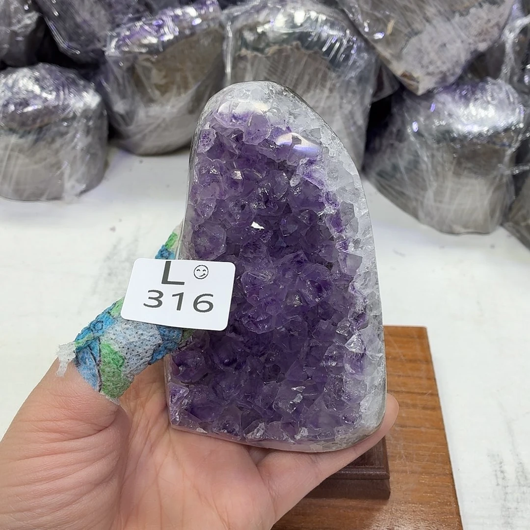 未镶嵌摆件水晶天然紫水晶