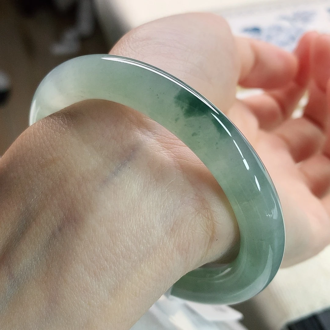 未镶嵌手镯翡翠53.8圈口冰油青193