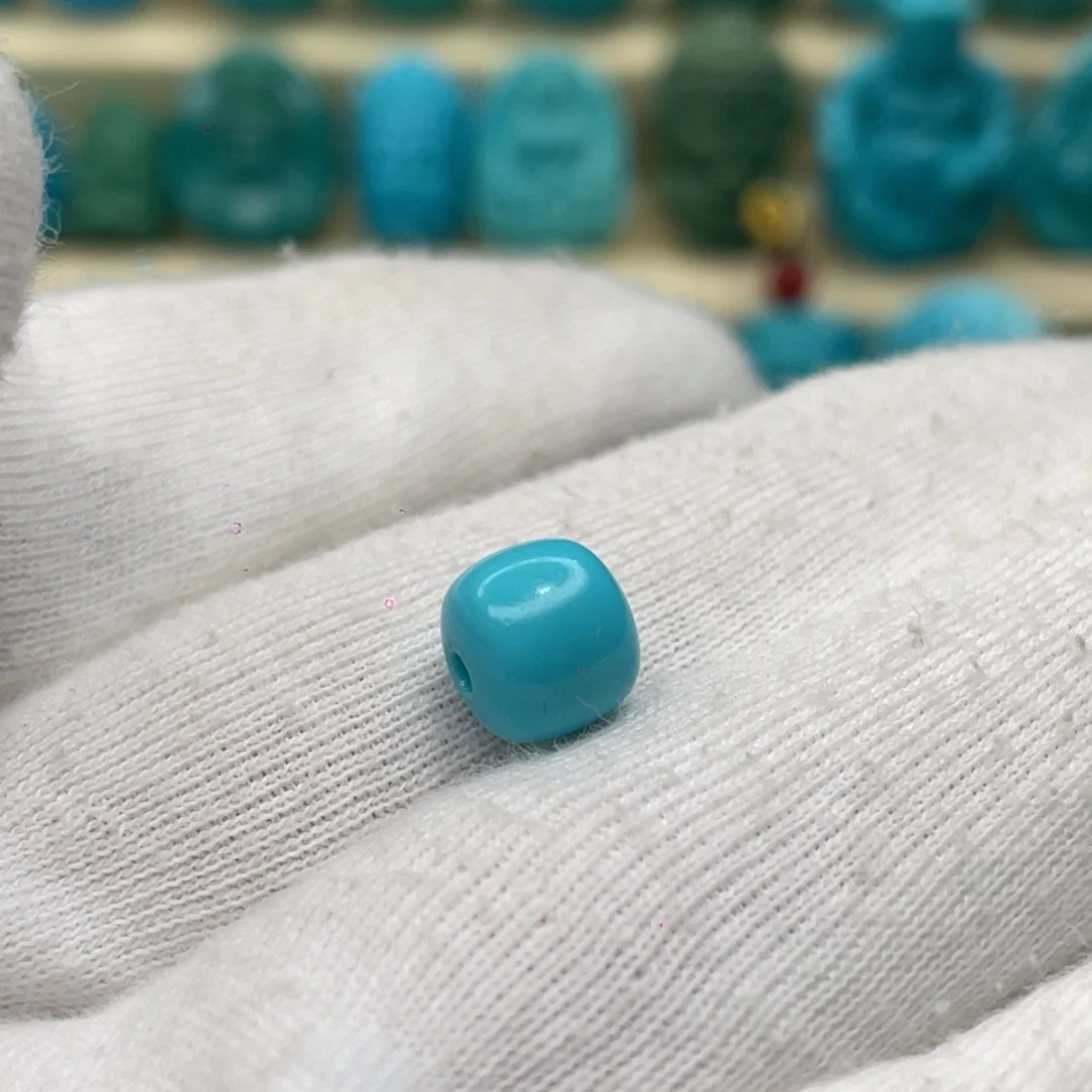 绿松石未镶嵌颈饰8.5