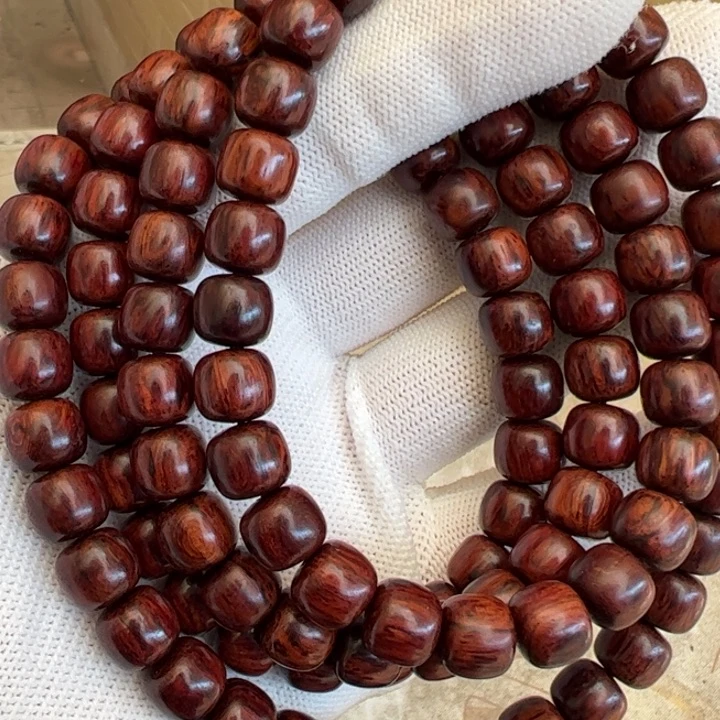 胡***子木海南红降黑金8*9苹果珠新人福利