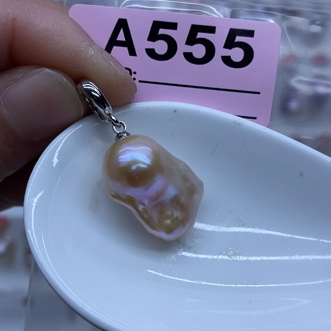 未镶嵌淡水珍珠颈饰