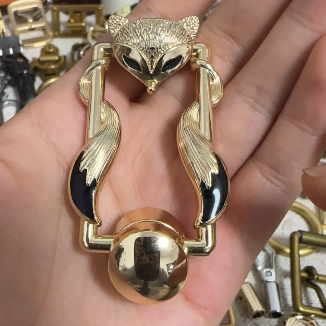 狐狸扭锁10元2个.