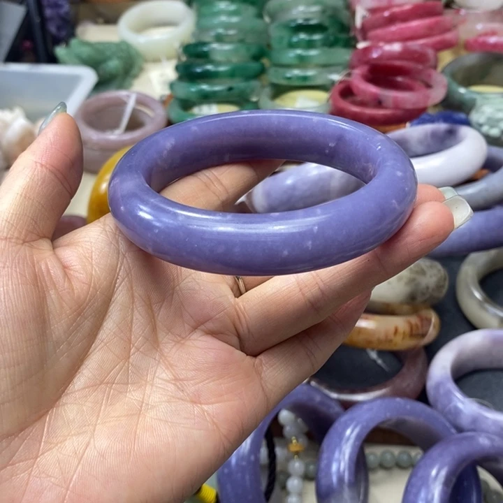 未镶嵌手镯石英质玉?****花