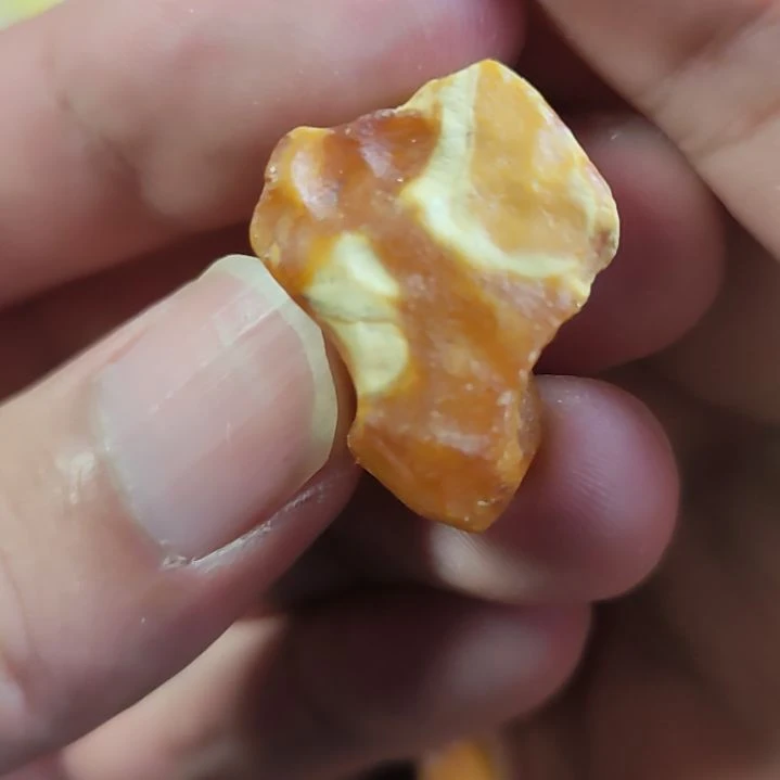 蜜蜡未镶嵌裸石4g白花腊原石