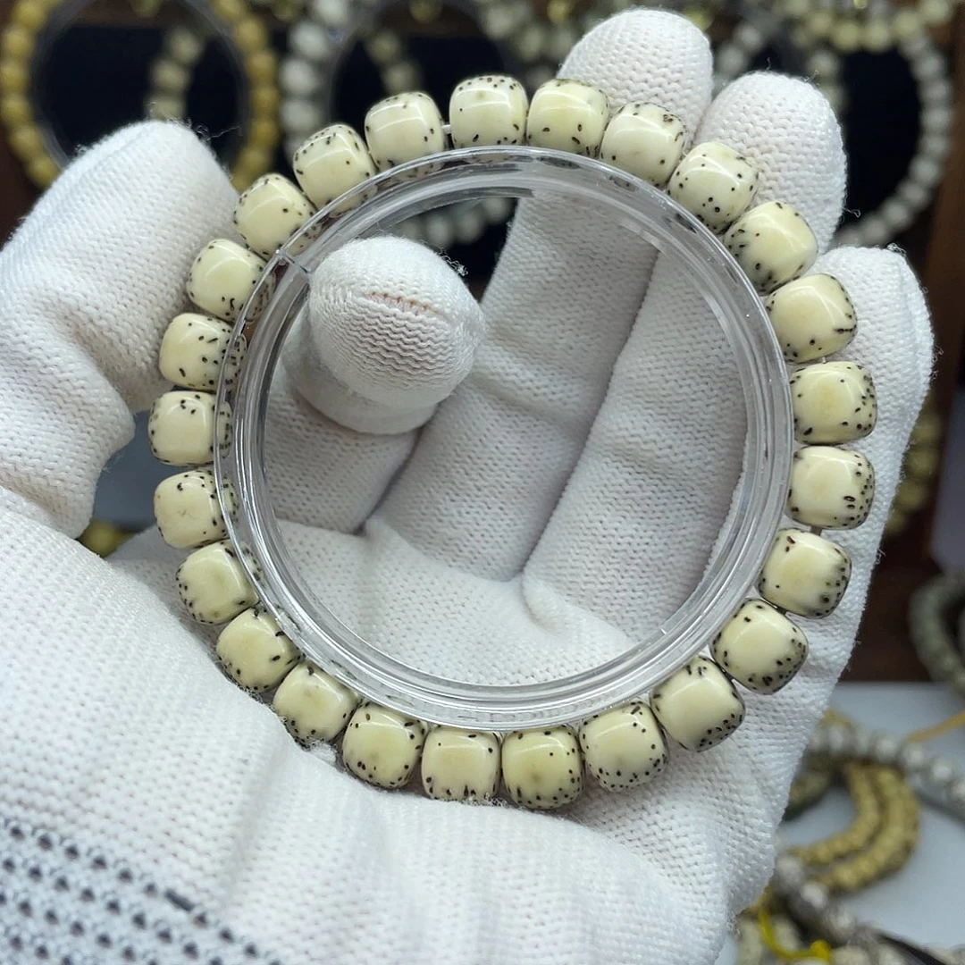 手串星月菩提9-8、绿背河豚