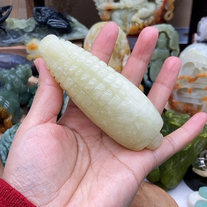 岫玉手把件未镶嵌