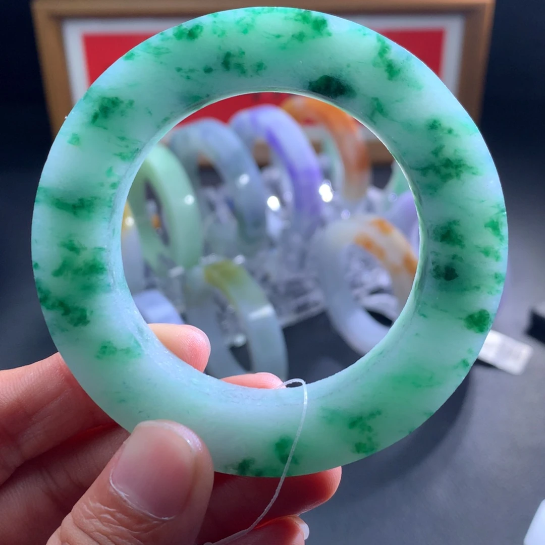 忘***草定制翡翠未镶嵌手镯