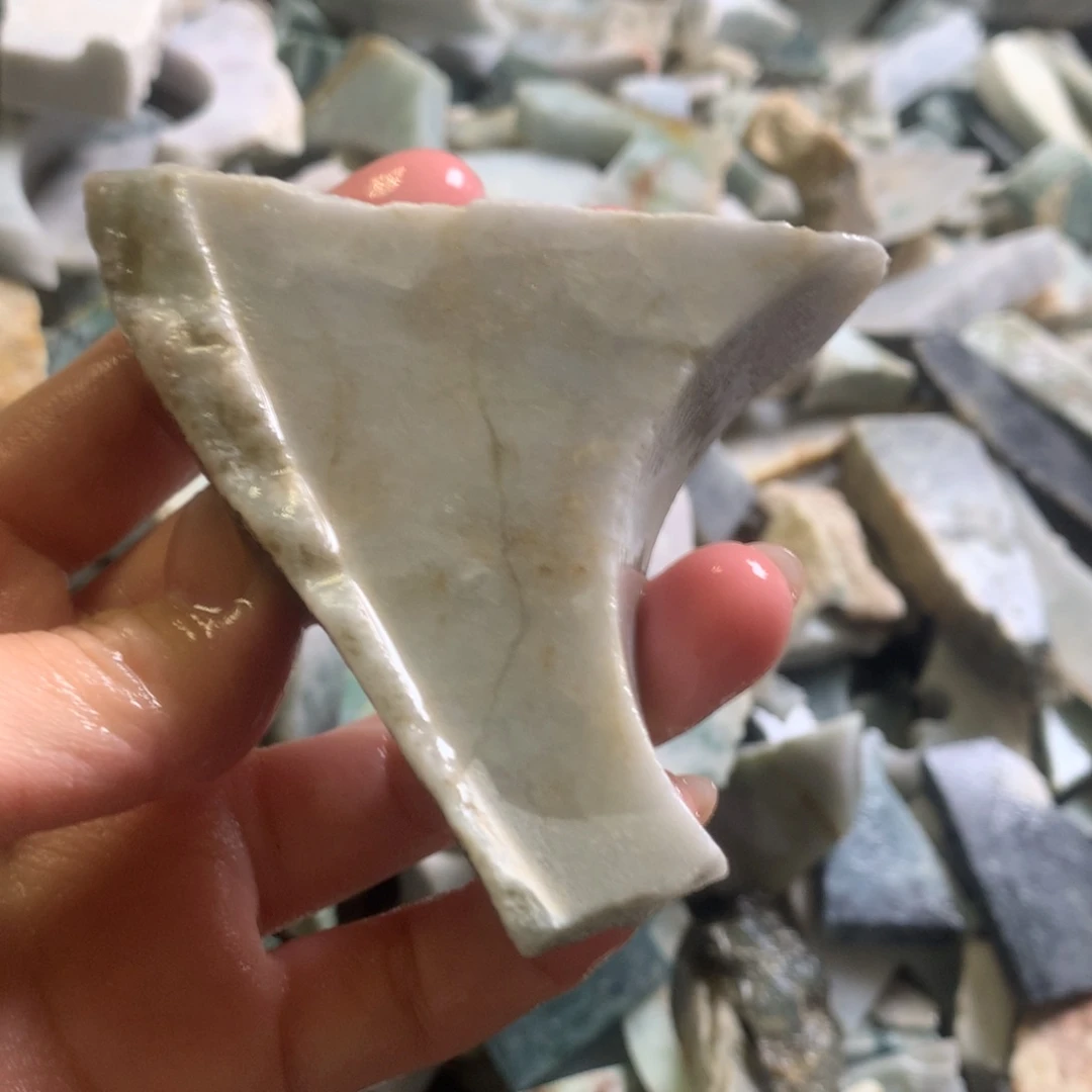 翡翠颈饰未镶嵌缅甸翡翠