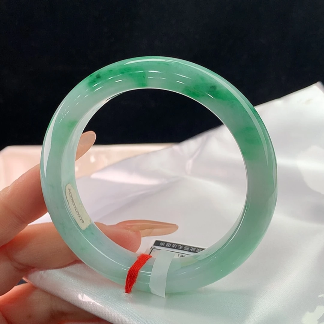 【闪购商品】未镶嵌手镯翡翠56.5，56/57