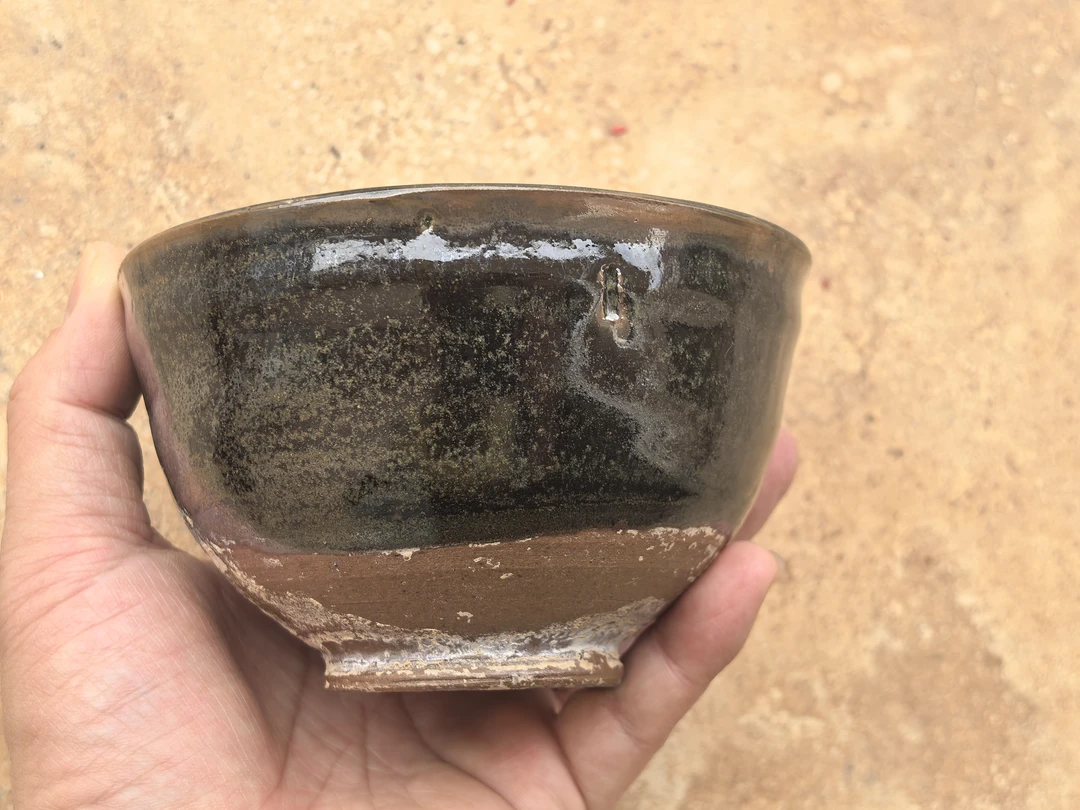 老龙窑茶洋窑茶叶末釉杯内僧点墩式盏钵式盏圈足缺肉放置平稳土沁