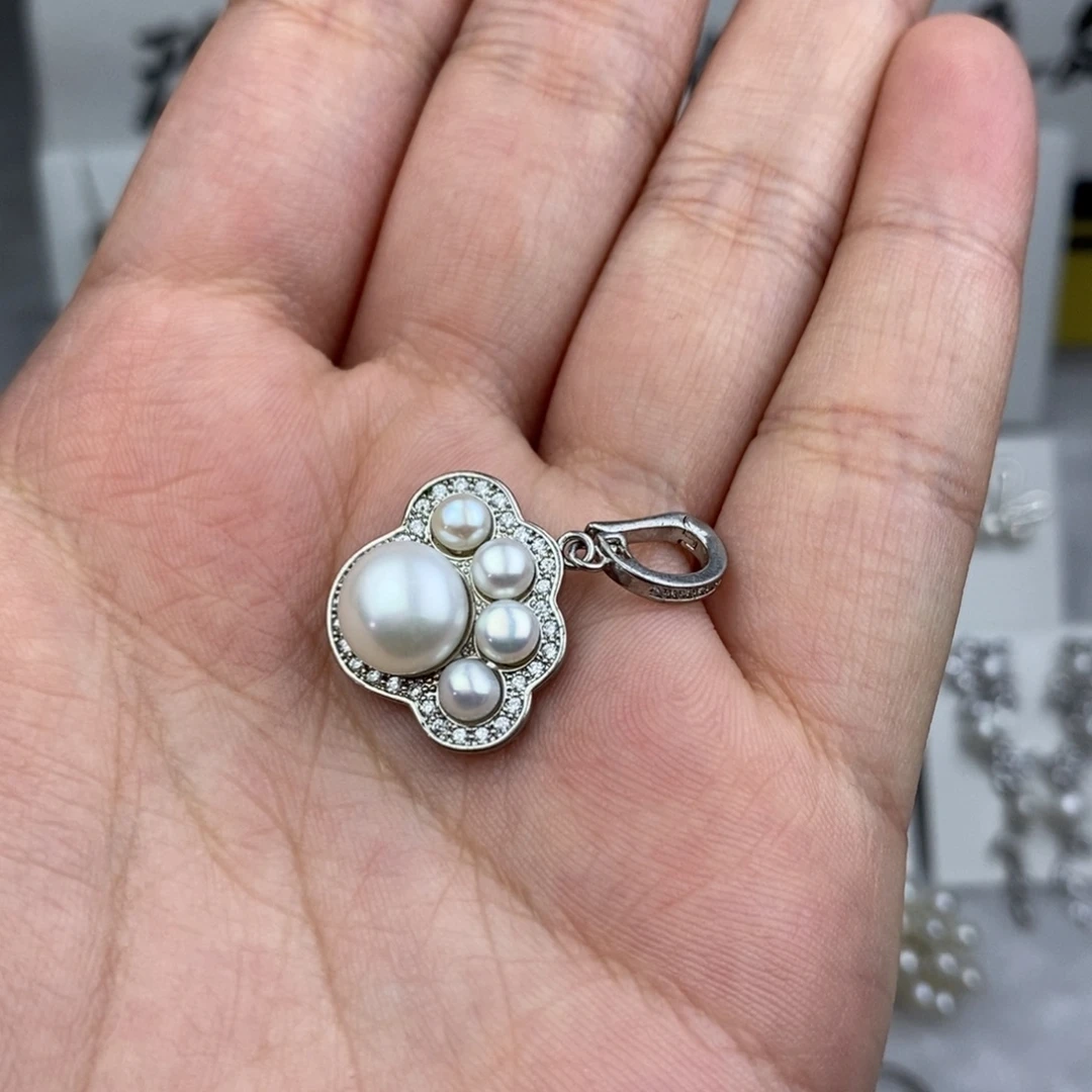 淡水珍珠未镶嵌耳饰