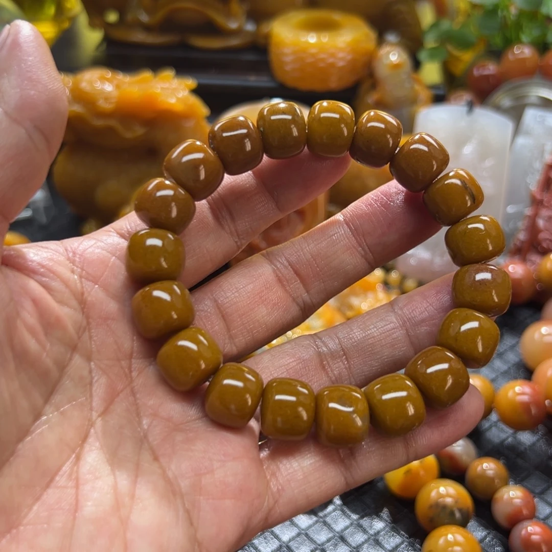 石英质玉未镶嵌颈饰