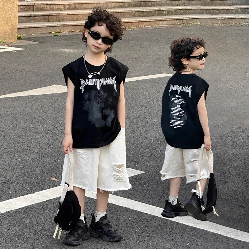 男童夏装坎肩套装2025新款儿童夏季儿童帅气背心破洞牛仔裤两件套