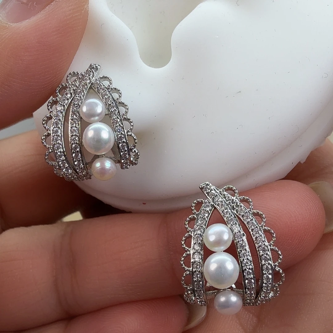 未镶嵌淡水珍珠耳饰