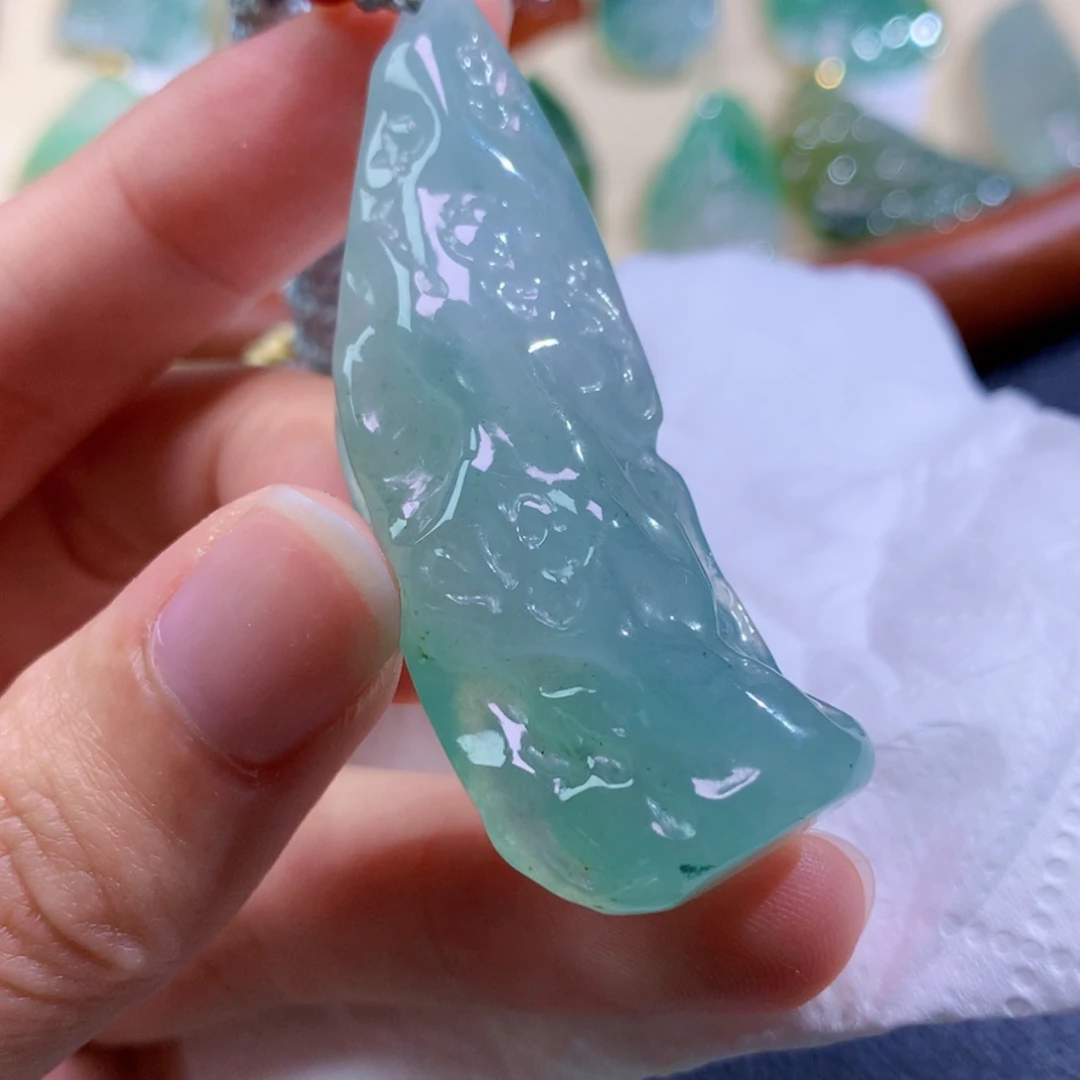 【闪购商品】颈饰未镶嵌翡翠