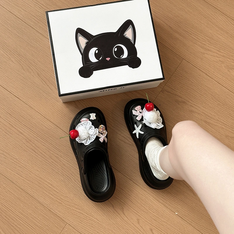可爱卡通泡芙款洞洞鞋女2025外穿包头增高厚底拖鞋凉鞋户外学生潮