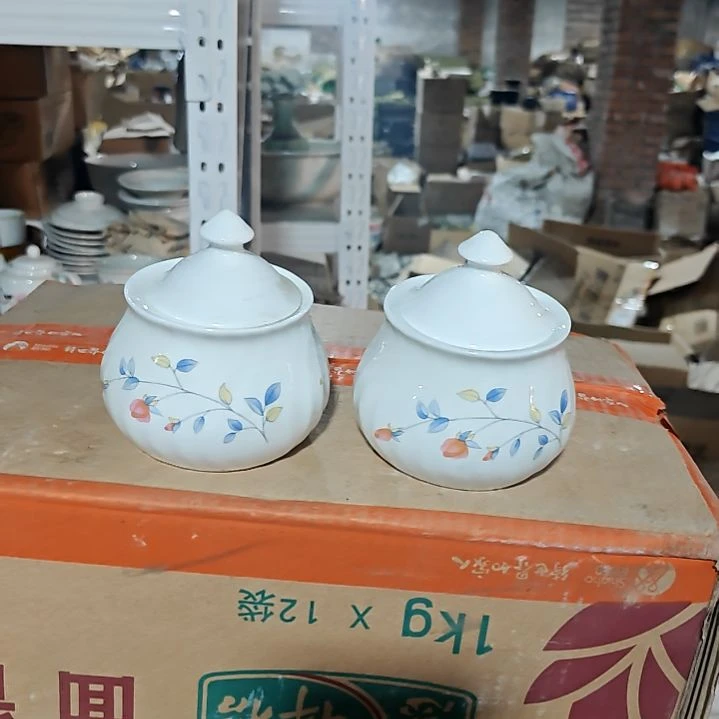 摆件陶瓷盘子碗啥都有