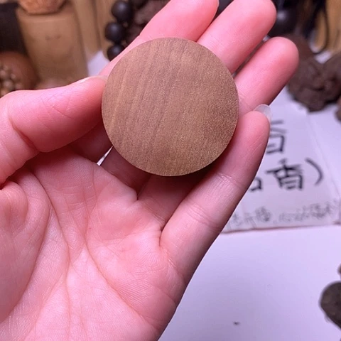 檀香木吊坠檀香黑肉圆牌