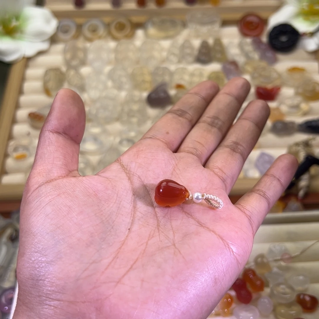 玛瑙/玉髓颈饰未镶嵌