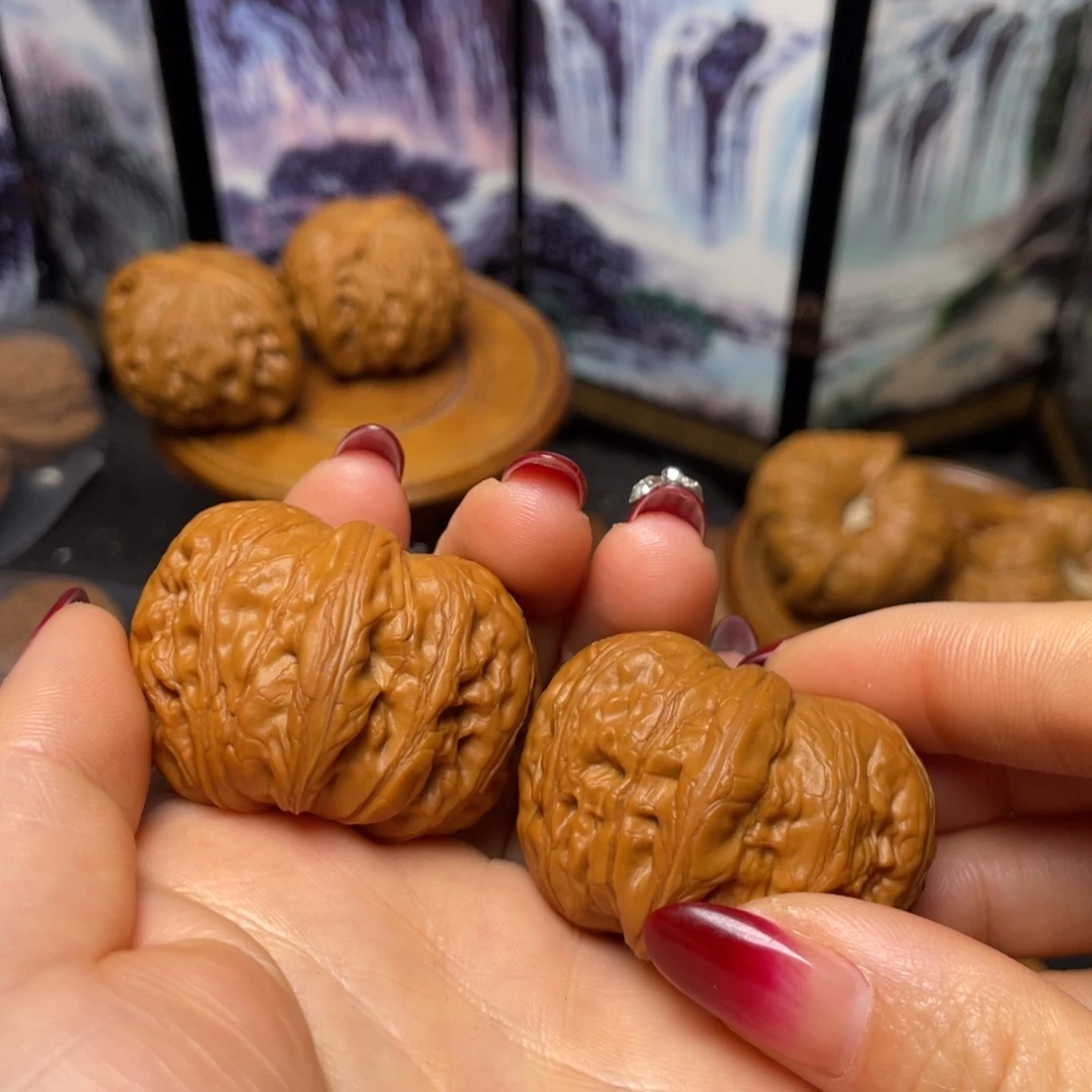 文玩核桃把件42元宝