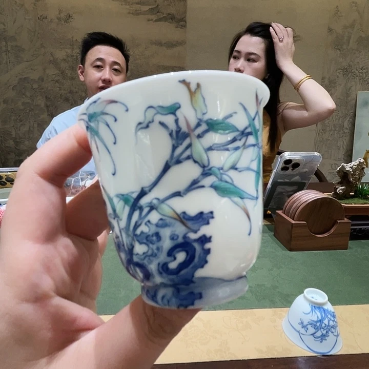 一儒堂斗彩竹纹杯