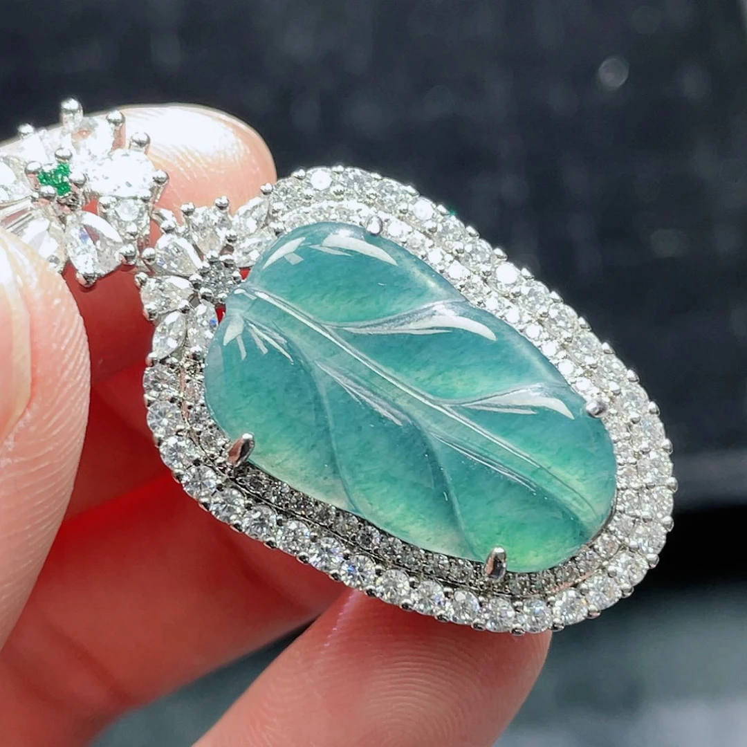 翡翠颈饰未镶嵌1，