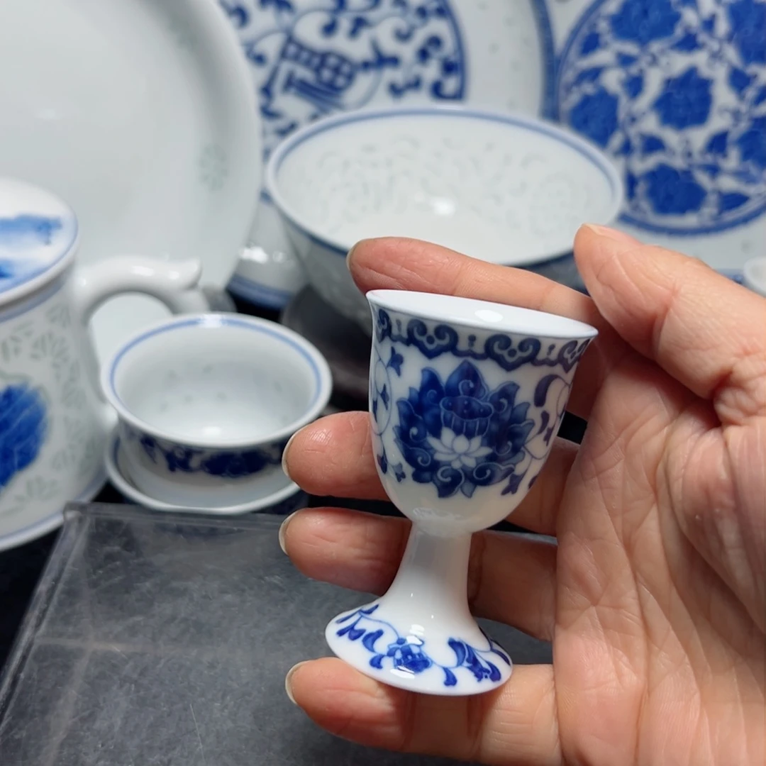 碗青花高脚酒杯8个