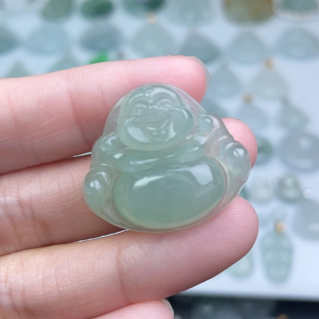 翡翠未镶嵌颈饰佛公