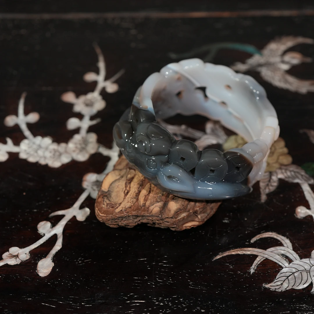 1.11香港王老板-玛瑙手镯6n108